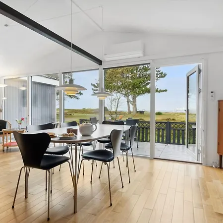 Ferienhaus Djuna - 200m From The Sea By Interhome *